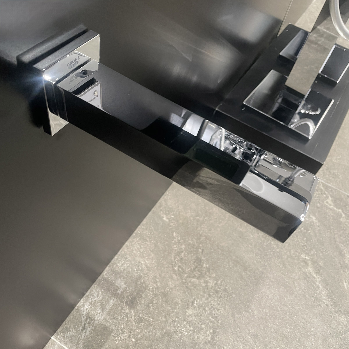 Vòi xả bồn âm tường Eurocube GROHE 13303000