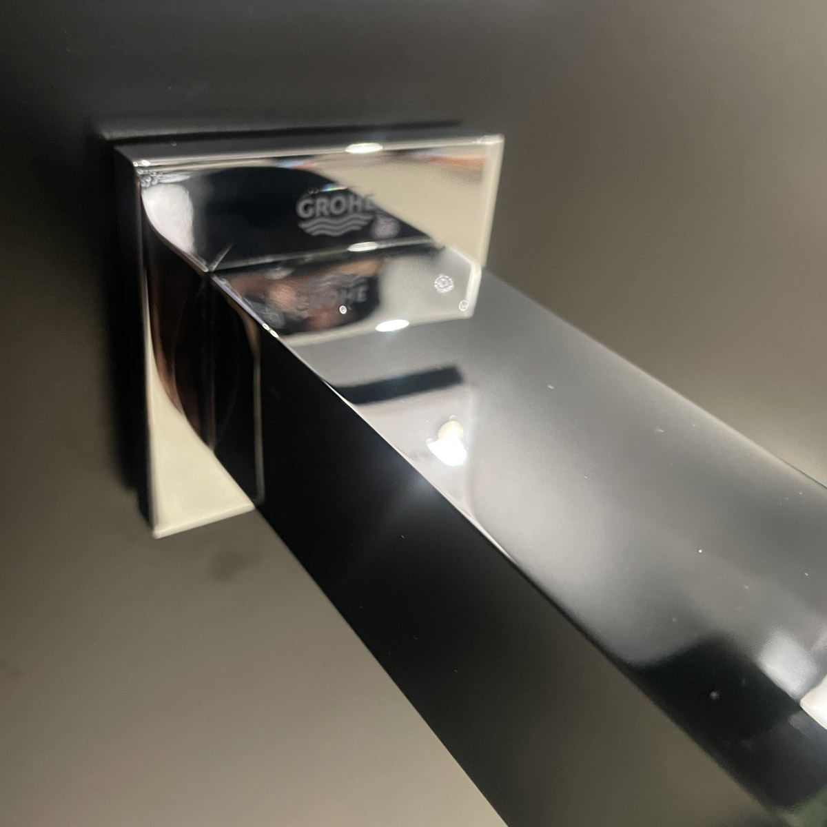 Vòi xả bồn âm tường Eurocube GROHE 13303000