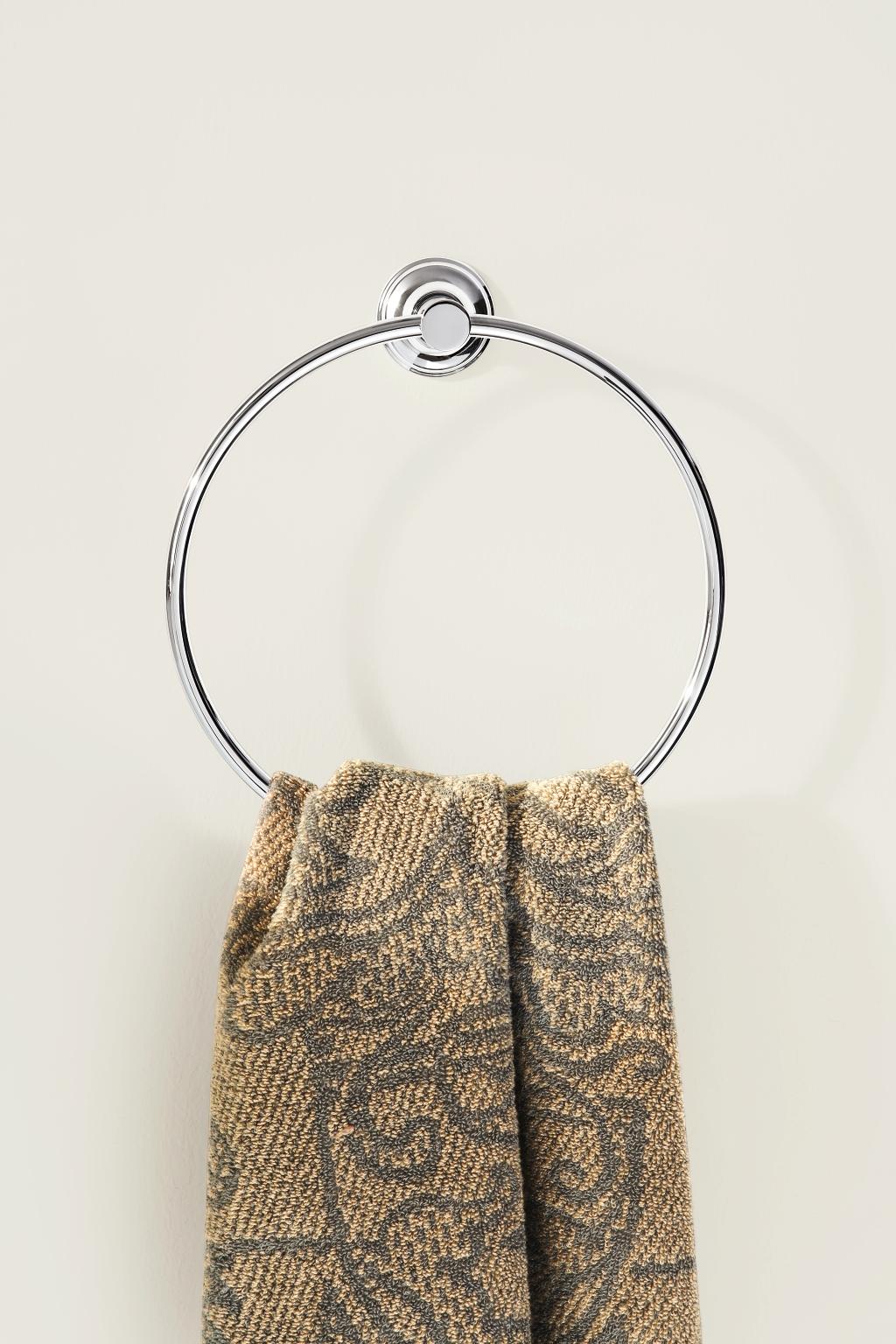 Vòng treo khăn Essentials Authentic GROHE 40655001