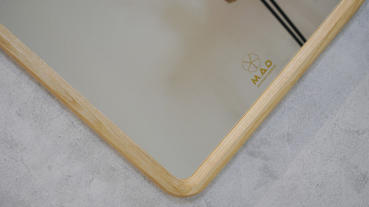 Gương khung gỗ tần bì M.A.D