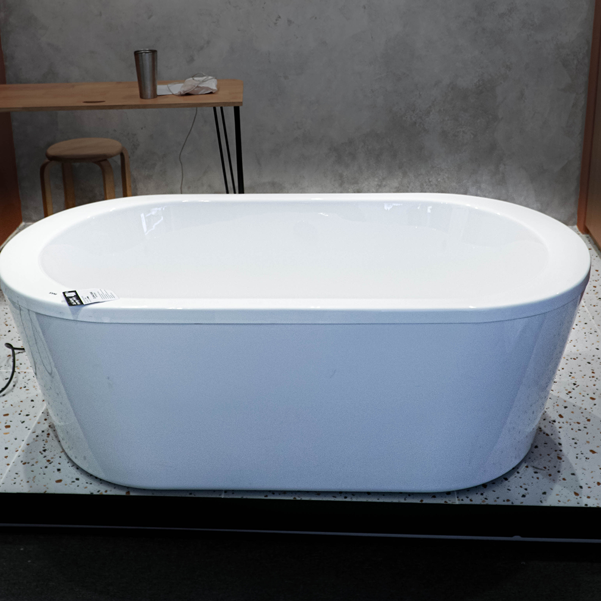 [Hàng trưng bày] Bồn tắm nhựa Acrylic 1m6 INAX BF-1656V