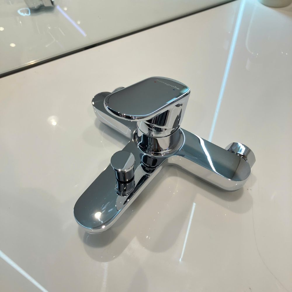 Củ sen tắm nóng lạnh HG Vernis Blend Hansgrohe 71440007