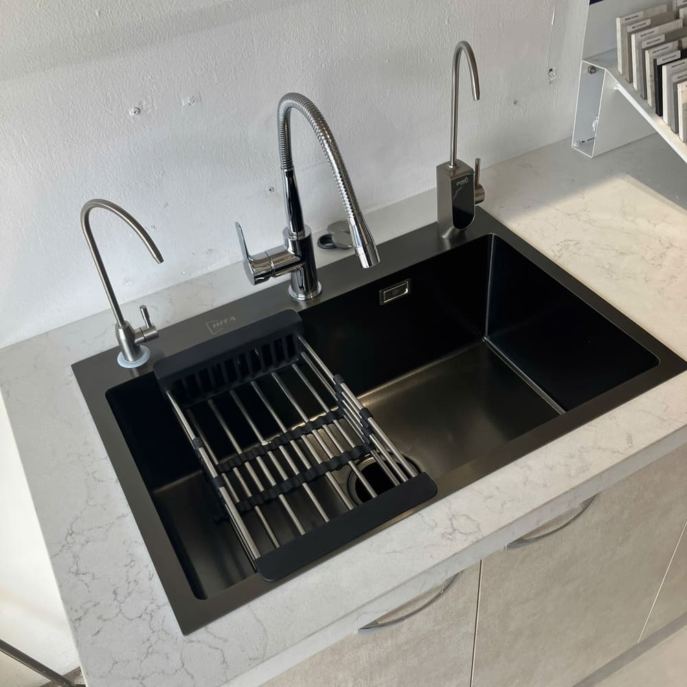 Chậu chén 1 hố phủ nano đen 68x45 cm HITA HD6845ND