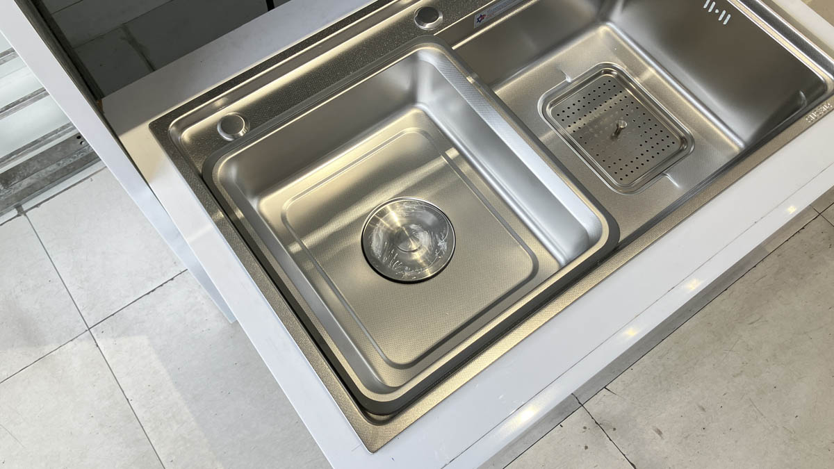 Chậu chén 1 hố inox 304 75x46 cm bậc thang HITA HD7546BTN-304