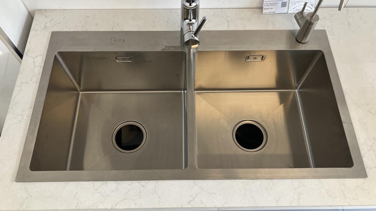 Chậu chén 2 hố inox 304 82x45 cm HITA HD8245C-304