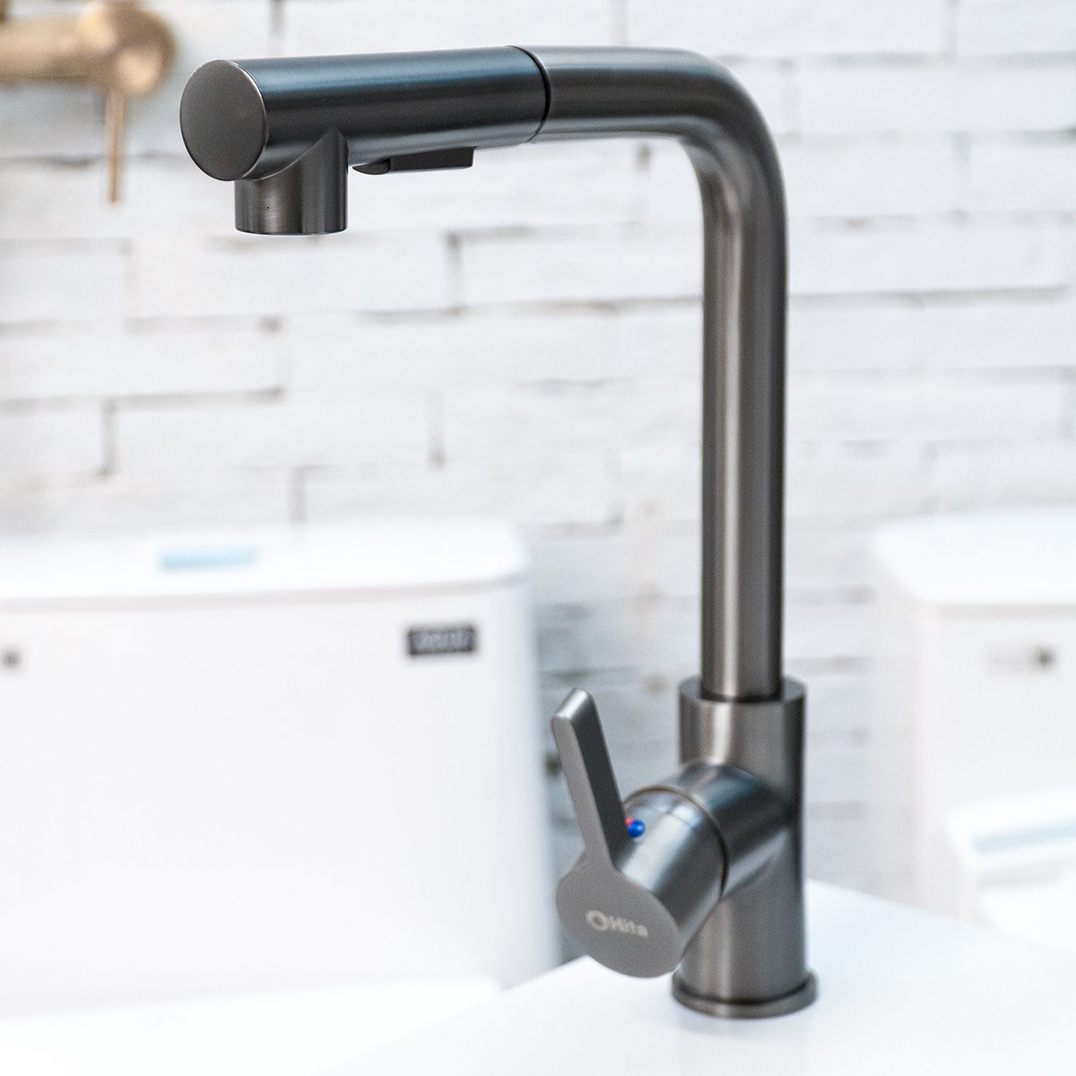 Vòi bếp nóng lạnh dây rút HITA HKS8612