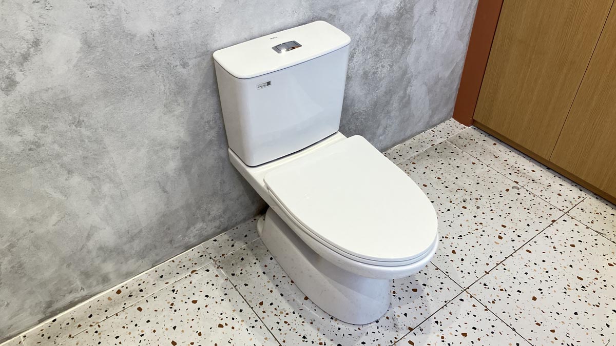 Bồn cầu 2 khối INAX C-514VAN (C514VAN) nắp đóng êm