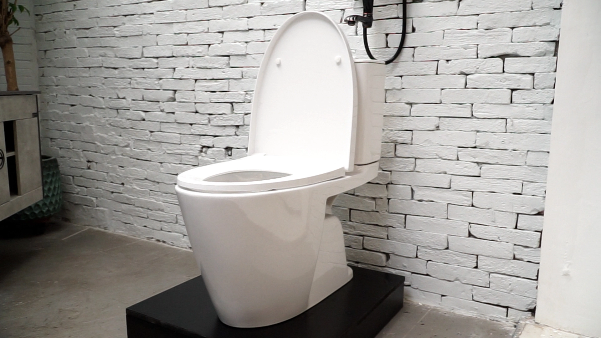 Bồn cầu 2 khối INAX AC-602VN (AC602VN) nắp đóng êm