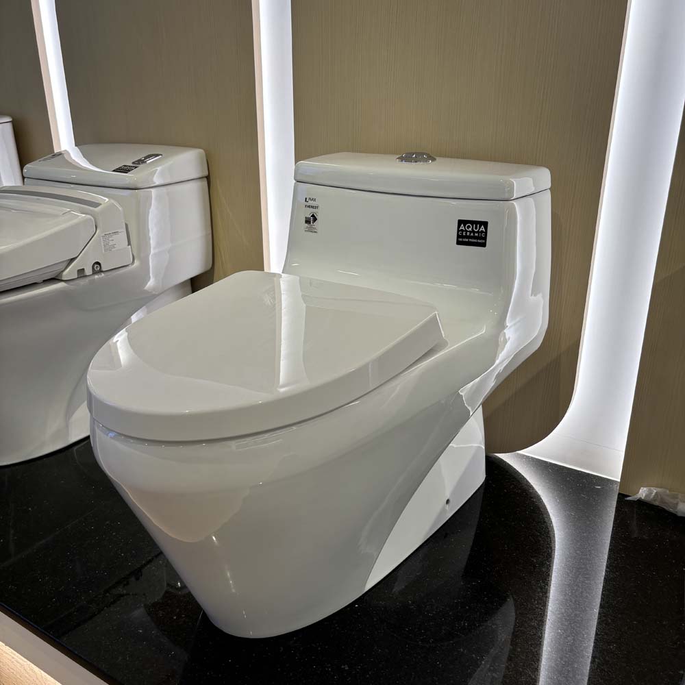 Bồn cầu 1 khối INAX AC-1035VN (AC1035VN) nắp đóng êm