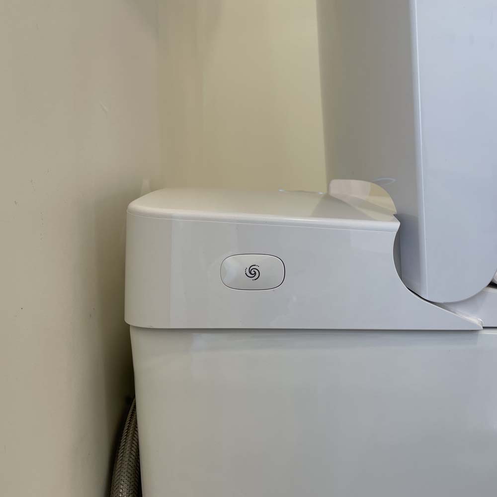 Bồn cầu điện tử Saras Auto Open INAX AC-819VN (AC819VN)