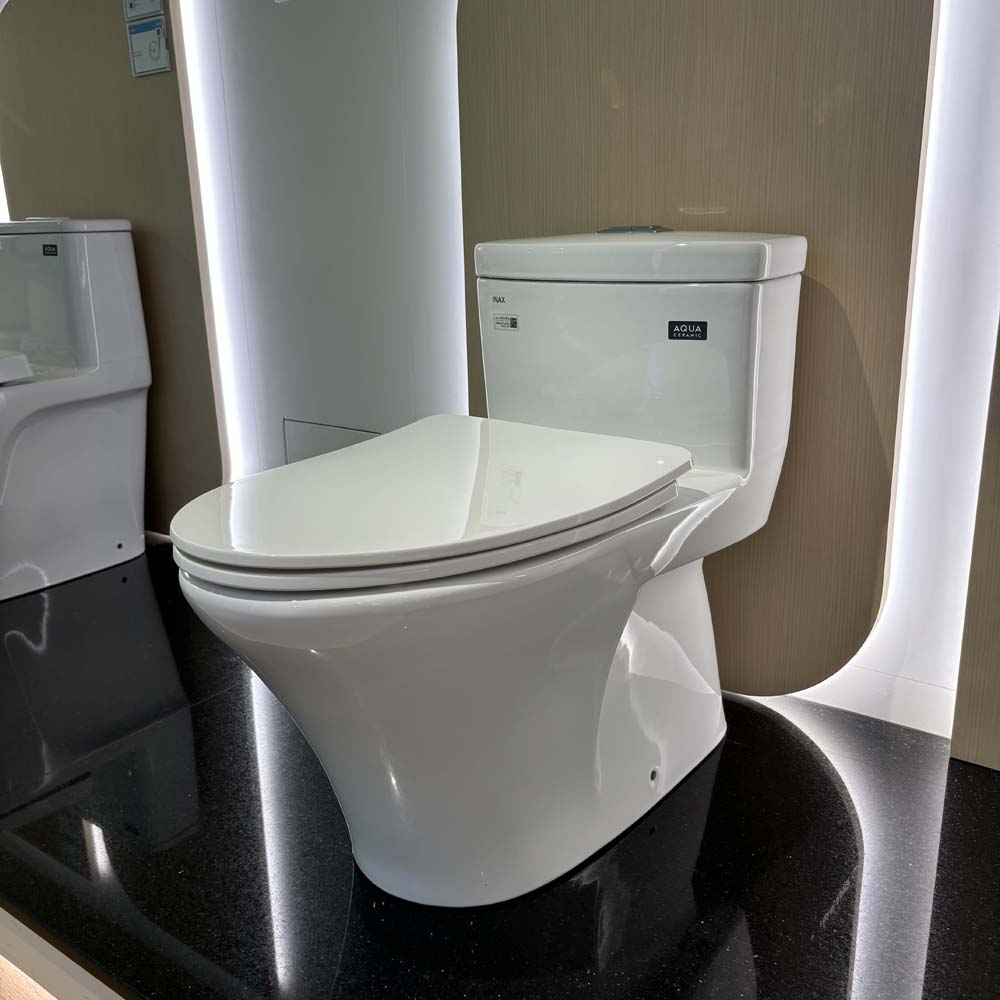 Bồn cầu 1 khối INAX AC-900VRN-2 (AC900VRN2) nắp đóng êm