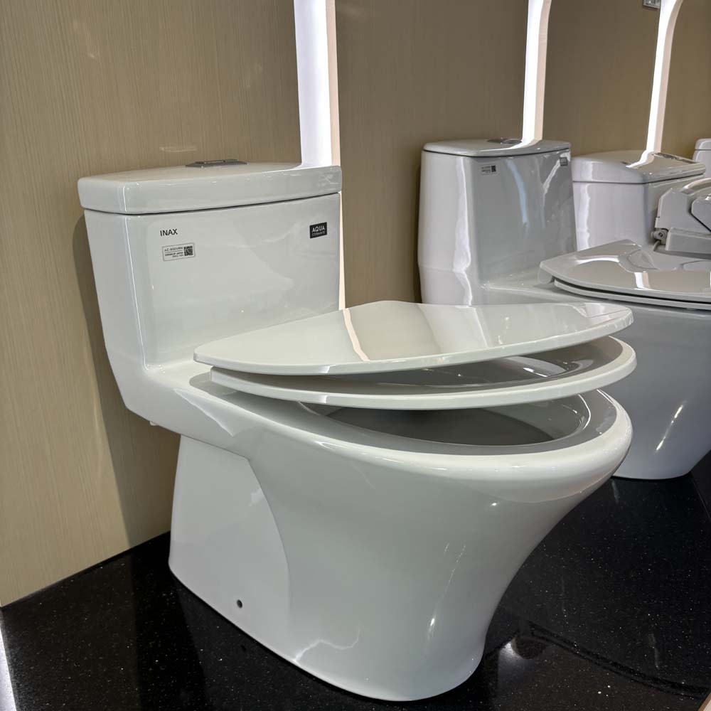 Bồn cầu 1 khối INAX AC-900VRN-2 (AC900VRN2) nắp đóng êm