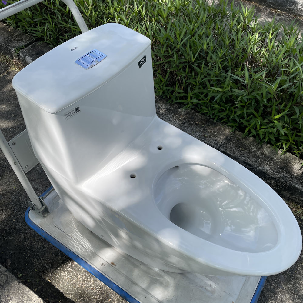 Bồn cầu 1 khối INAX AC-919VRN (AC919VRN) nắp đóng êm