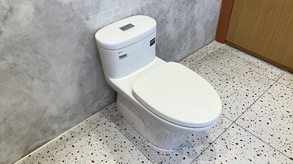 Bồn cầu 1 khối INAX AC-959VAN (AC959VAN) nắp đóng êm