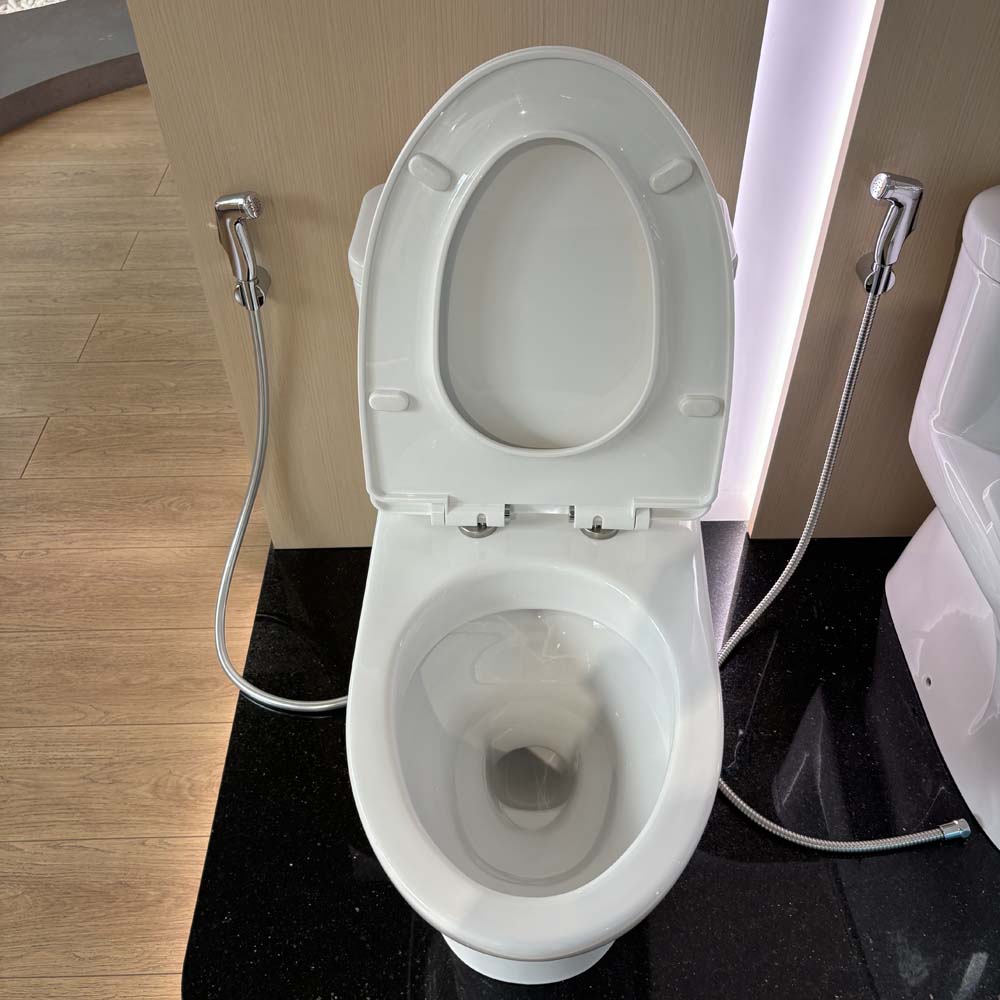 Bồn cầu INAX 1 khối AC-969VN-2 (AC969VN2) nắp mỏng đóng êm