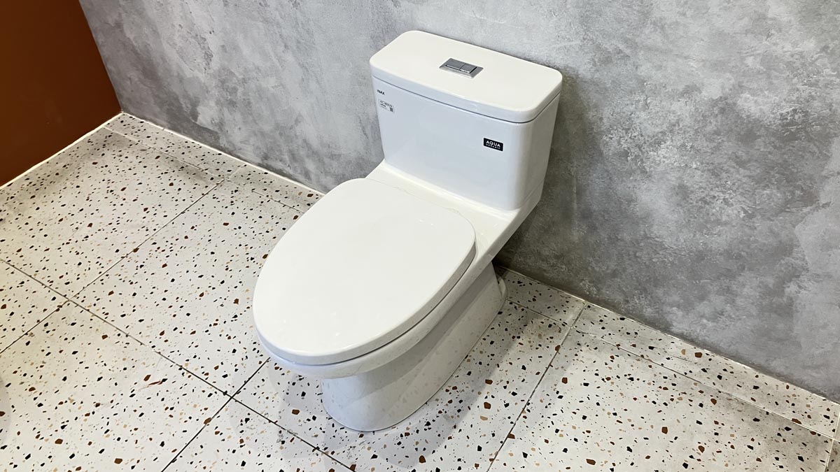 Bồn cầu 1 khối INAX AC-969VN (AC969VN) nắp đóng êm