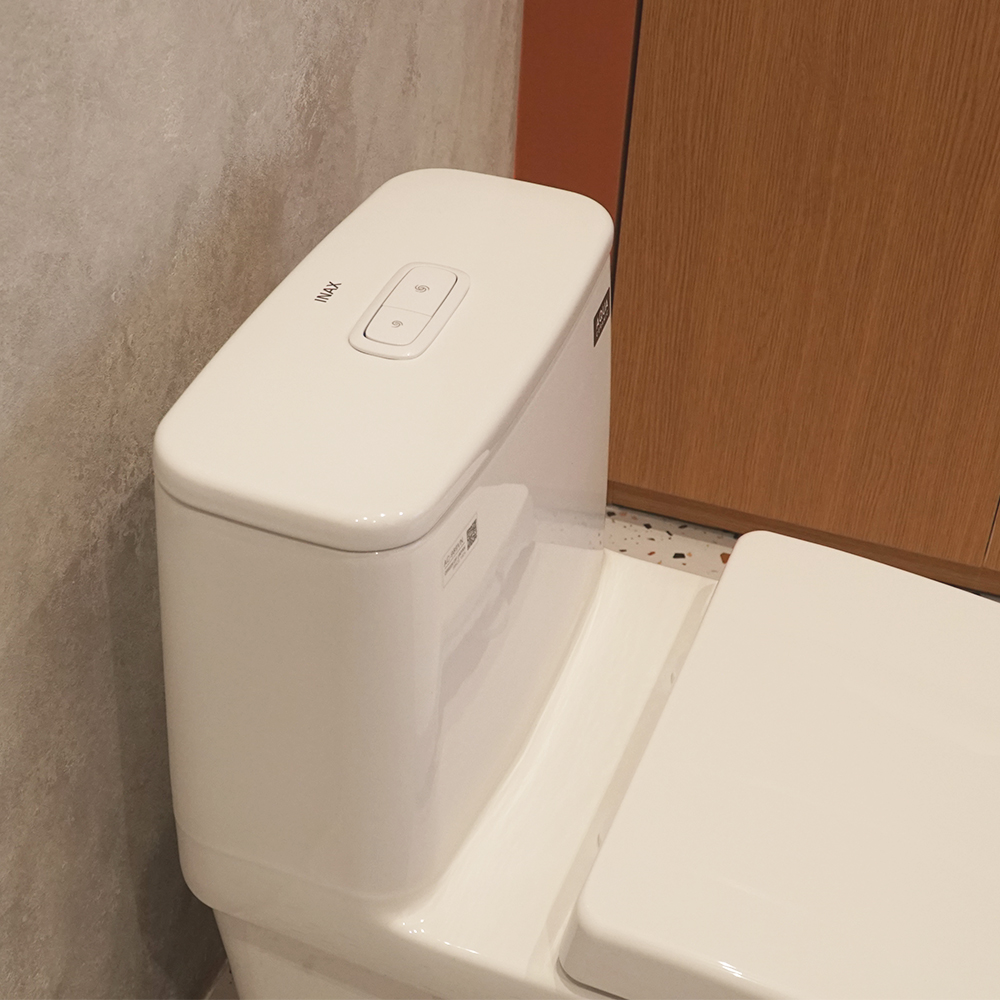 Bồn cầu 1 khối INAX AC-989VN (AC989VN) nắp đóng êm