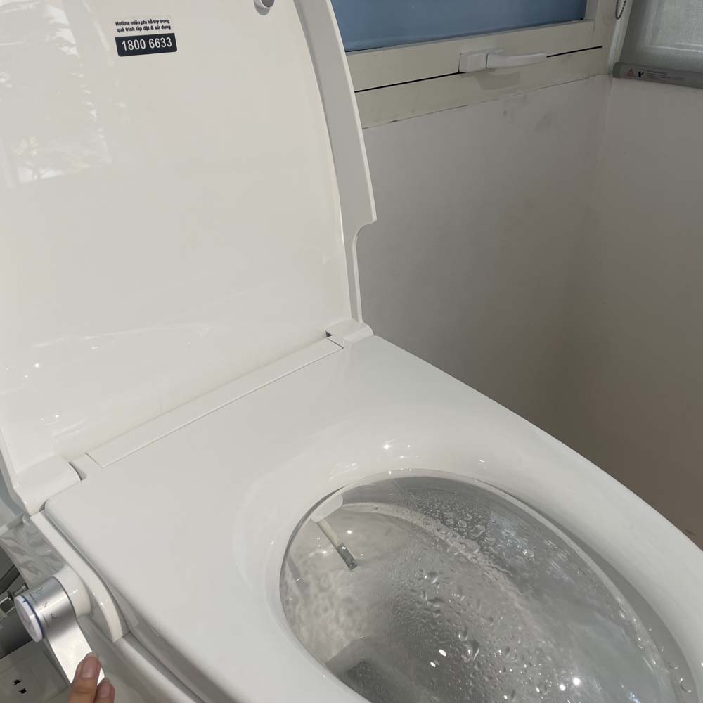 Bồn cầu 1 khối xả cảm ứng nắp rửa cơ INAX ACT-902 + CW-S32VN