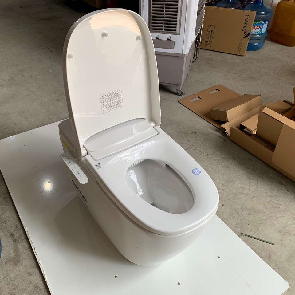 Bồn cầu điện tử Saras Light-E INAX AC-816VN (AC816VN)