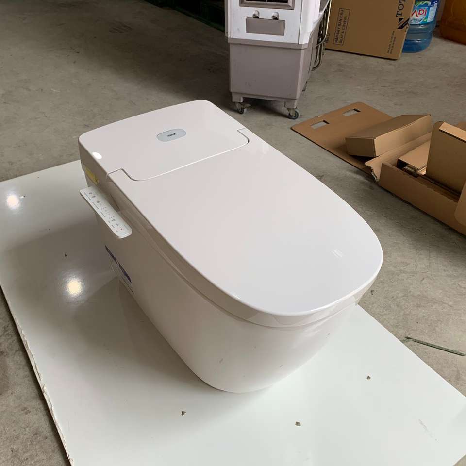 Bồn cầu điện tử Saras Light-E INAX AC-816VN (AC816VN)