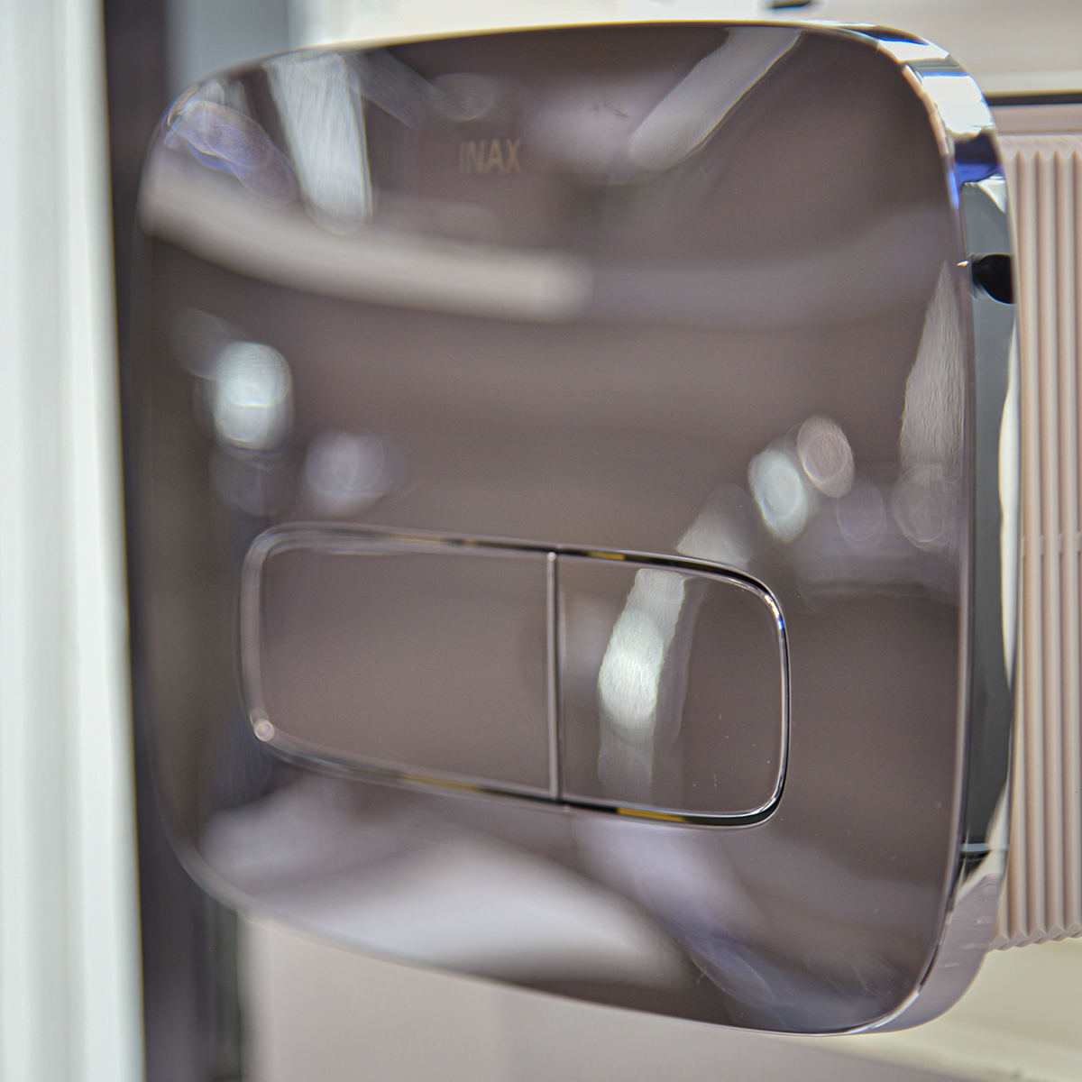 Bồn cầu treo tường INAX AC-952VN (AC952VN) nắp đóng êm