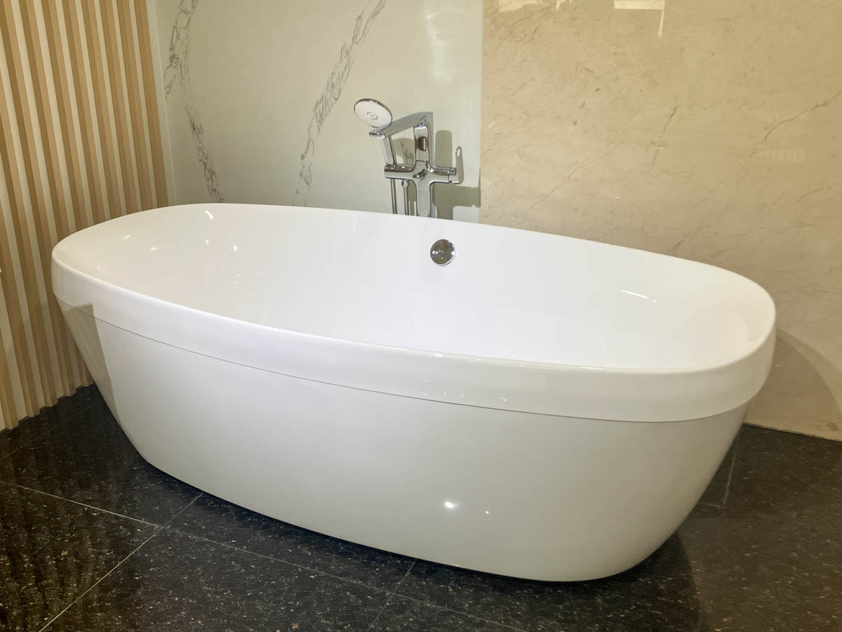 Bồn tắm nhựa Acrylic Inax BF-1858V (BF1858V)