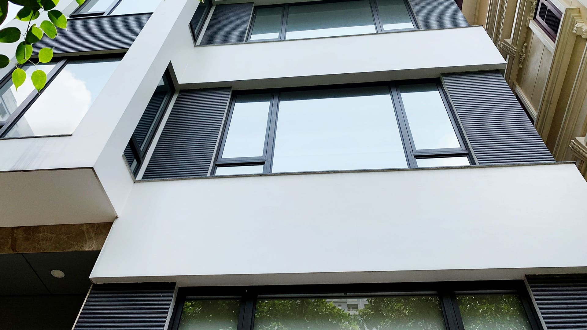 Gạch ốp tường R-BORDER INAX-40B/RB