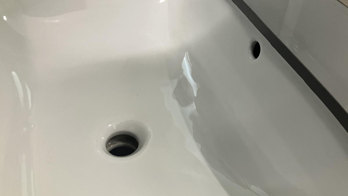 Chậu rửa mặt lavabo âm bàn INAX L-2298V/BW1