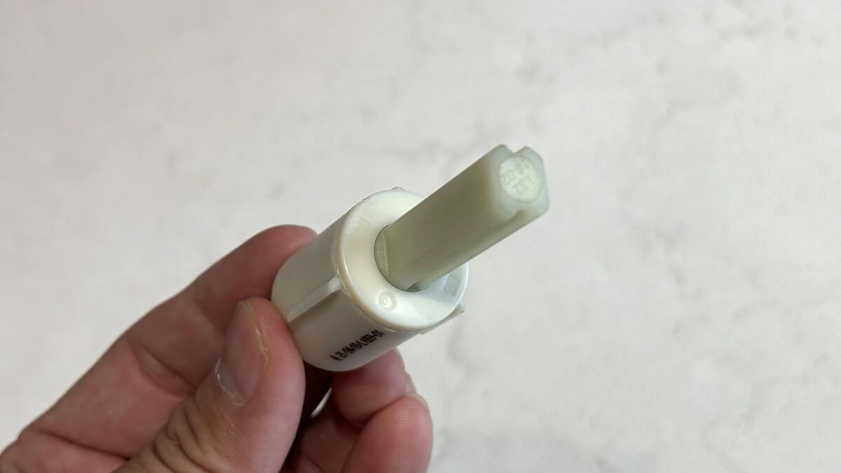 Chốt nắp đóng êm INAX A-1008VS-3/BW1