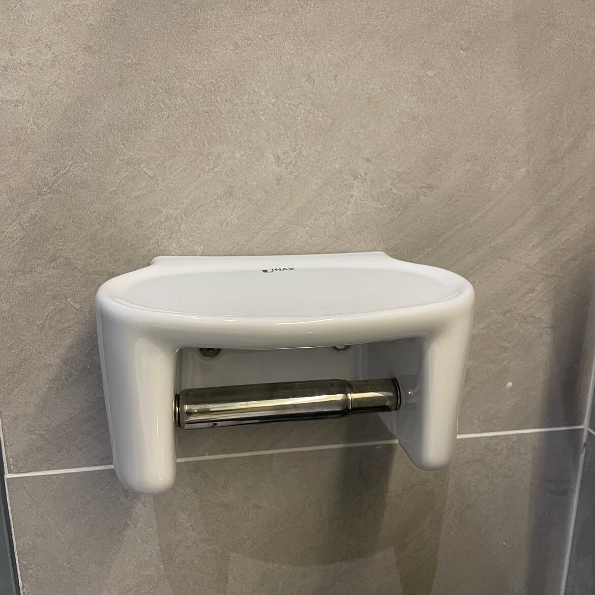 Hộp giấy vệ sinh bằng sứ INAX H-486V (H486V)