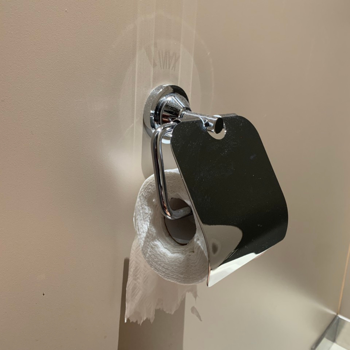 Hộp đựng giấy INAX KF-416V (KF416V)