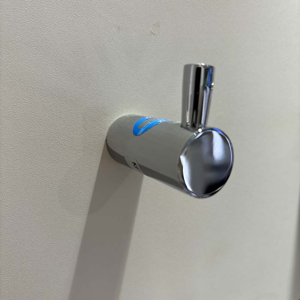 Móc treo áo INAX KF-541V (KF541V)