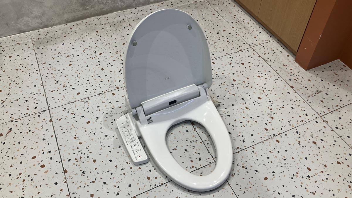 Nắp rửa điện tử INAX thông minh CW-KB22AVN (CWKB22AVN)