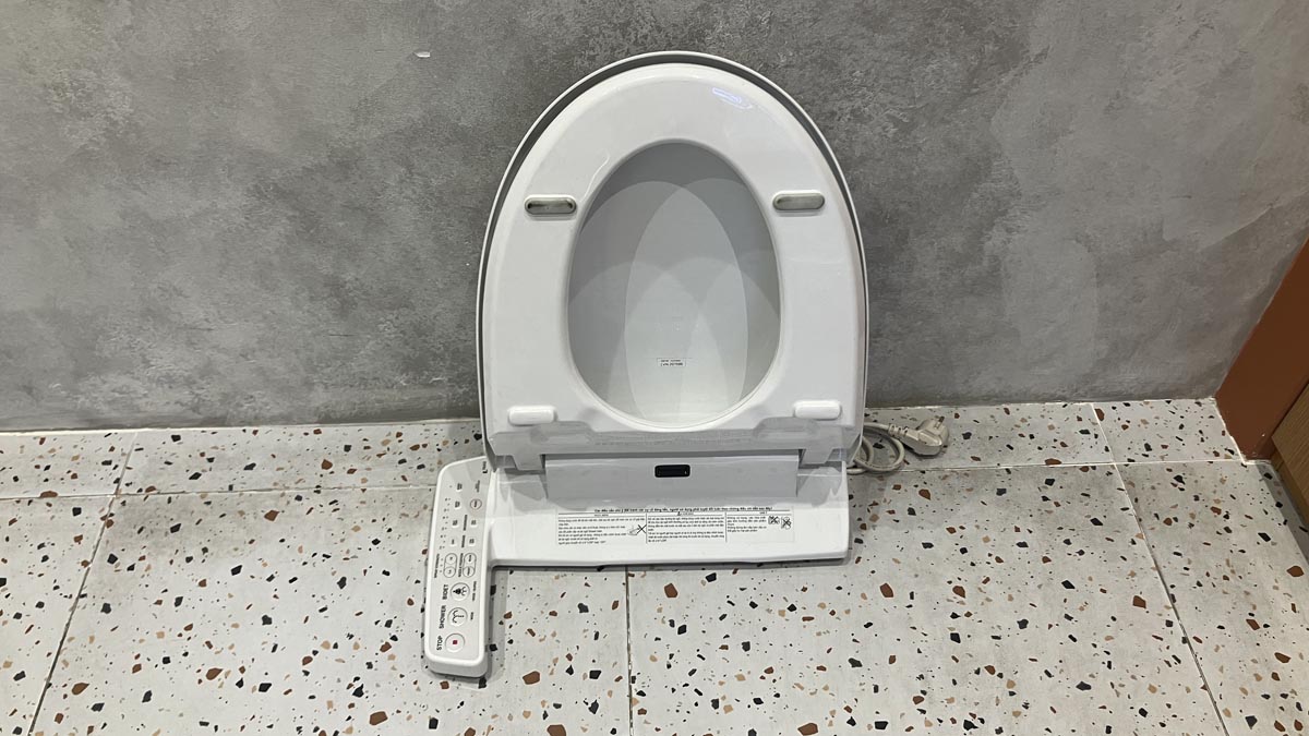 Nắp rửa điện tử INAX thông minh CW-KB22AVN (CWKB22AVN)