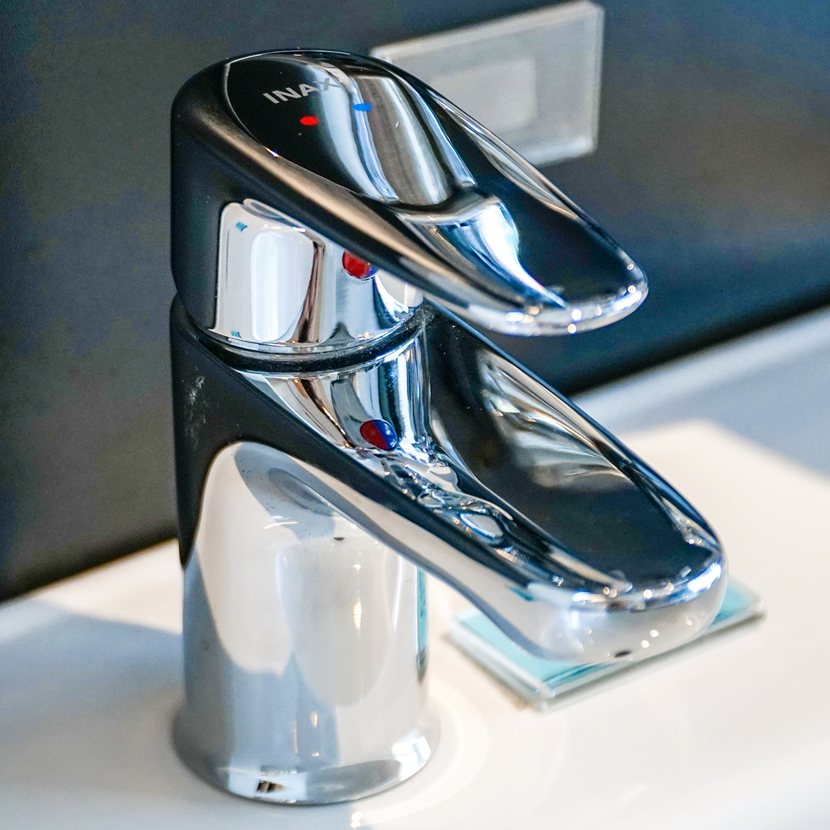 Vòi chậu lavabo nóng lạnh INAX LFV-1112S (LFV1112S)