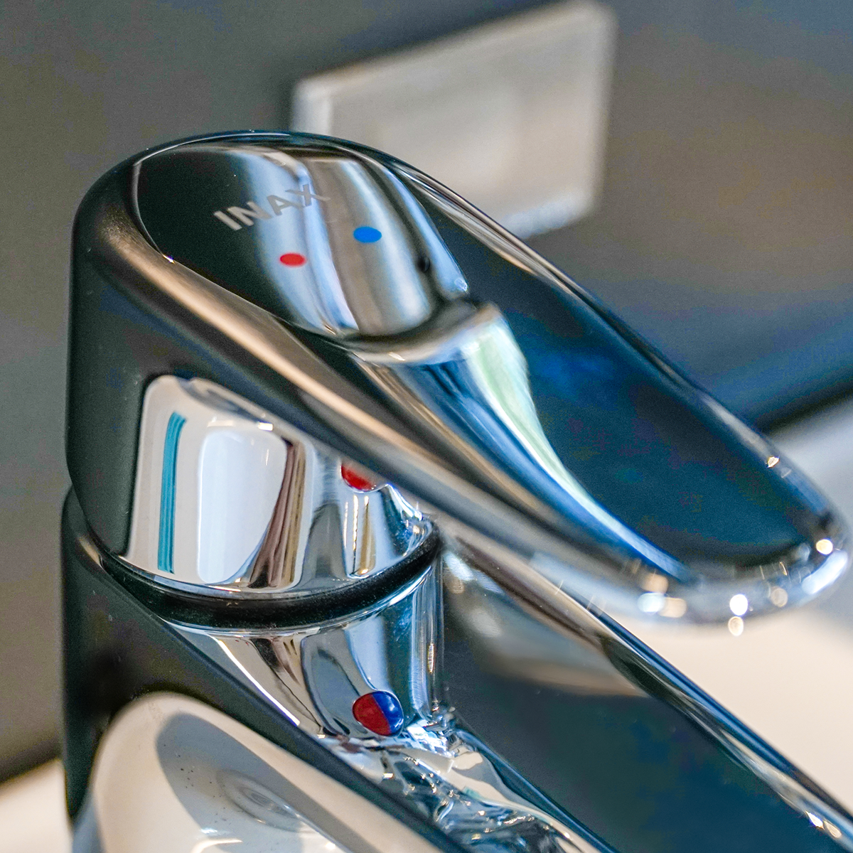 Vòi chậu lavabo nóng lạnh INAX LFV-1112S (LFV1112S)