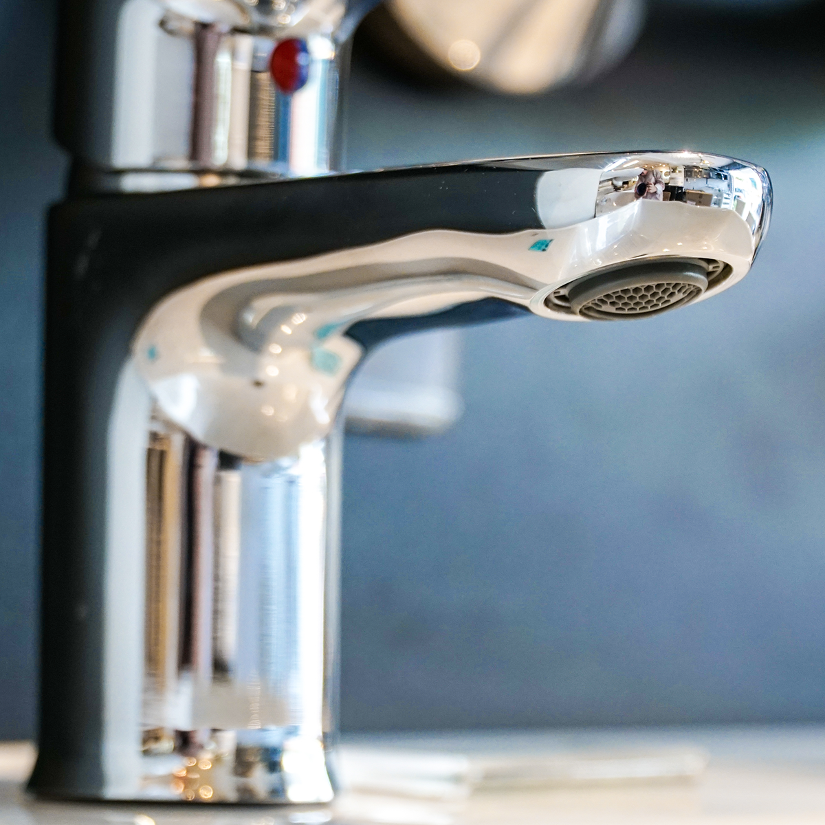 Vòi chậu lavabo nóng lạnh INAX LFV-1112S (LFV1112S)