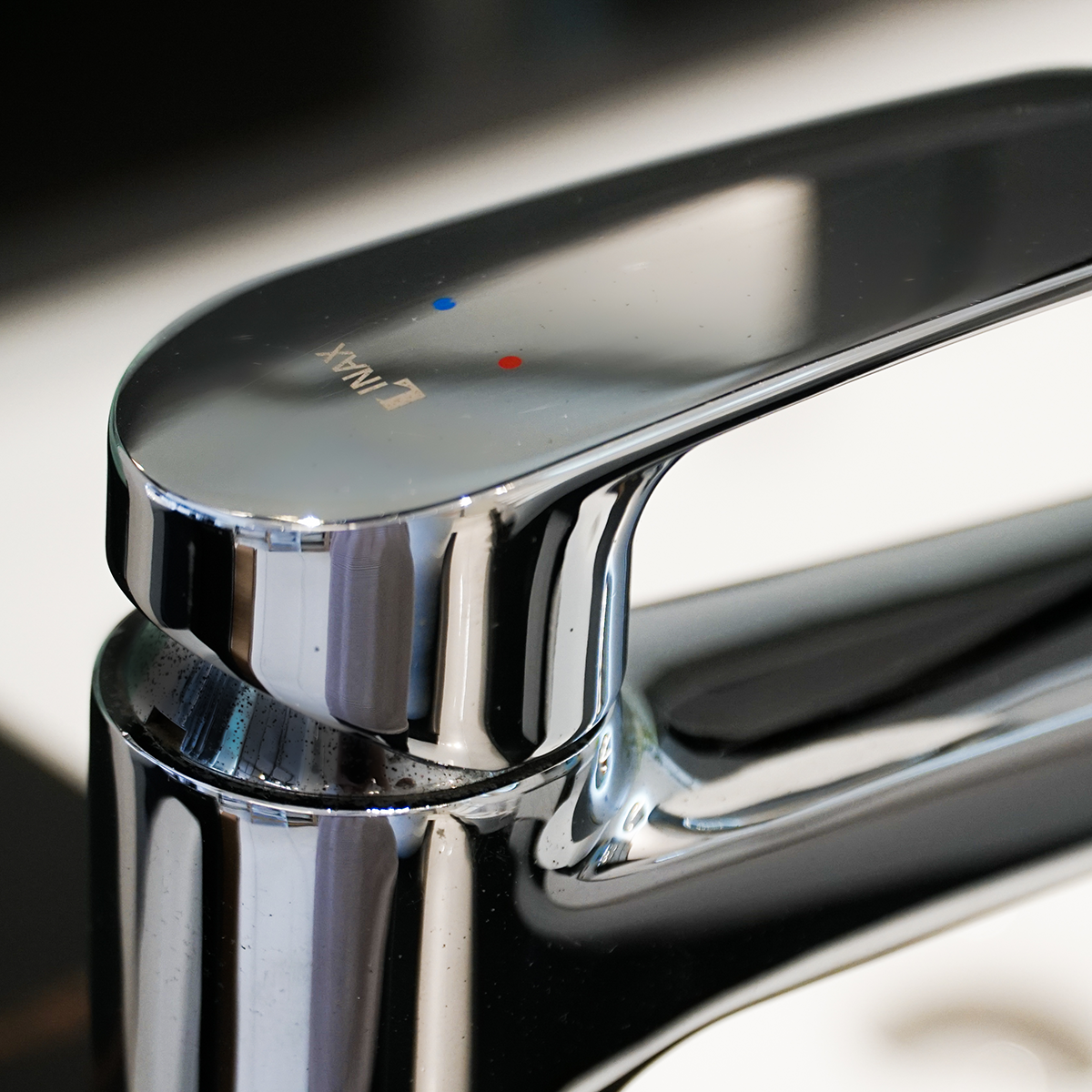 Vòi chậu lavabo nóng lạnh INAX LFV-2002S (LFV2002S)