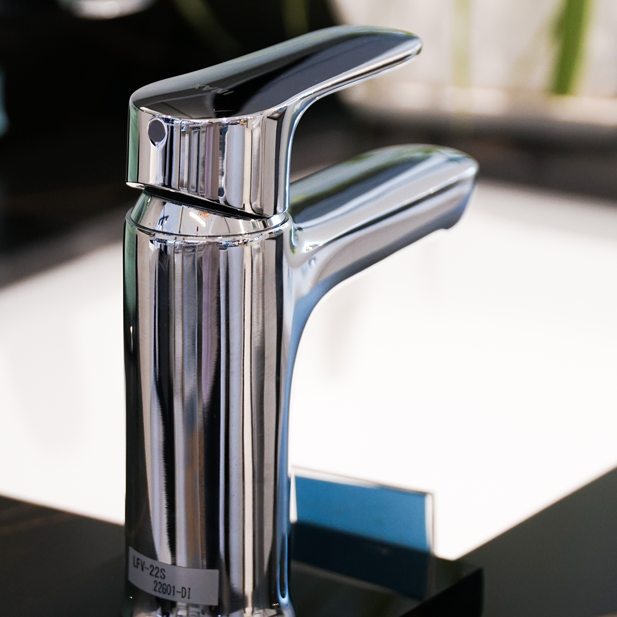 Vòi chậu lavabo lạnh INAX LFV-22S (LFV22S)