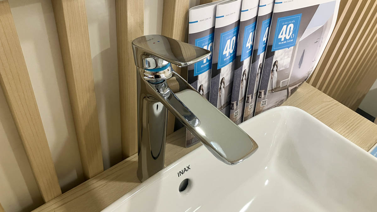 Vòi chậu lavabo nóng lạnh INAX LFV-612SH-2 (LFV612SH2)