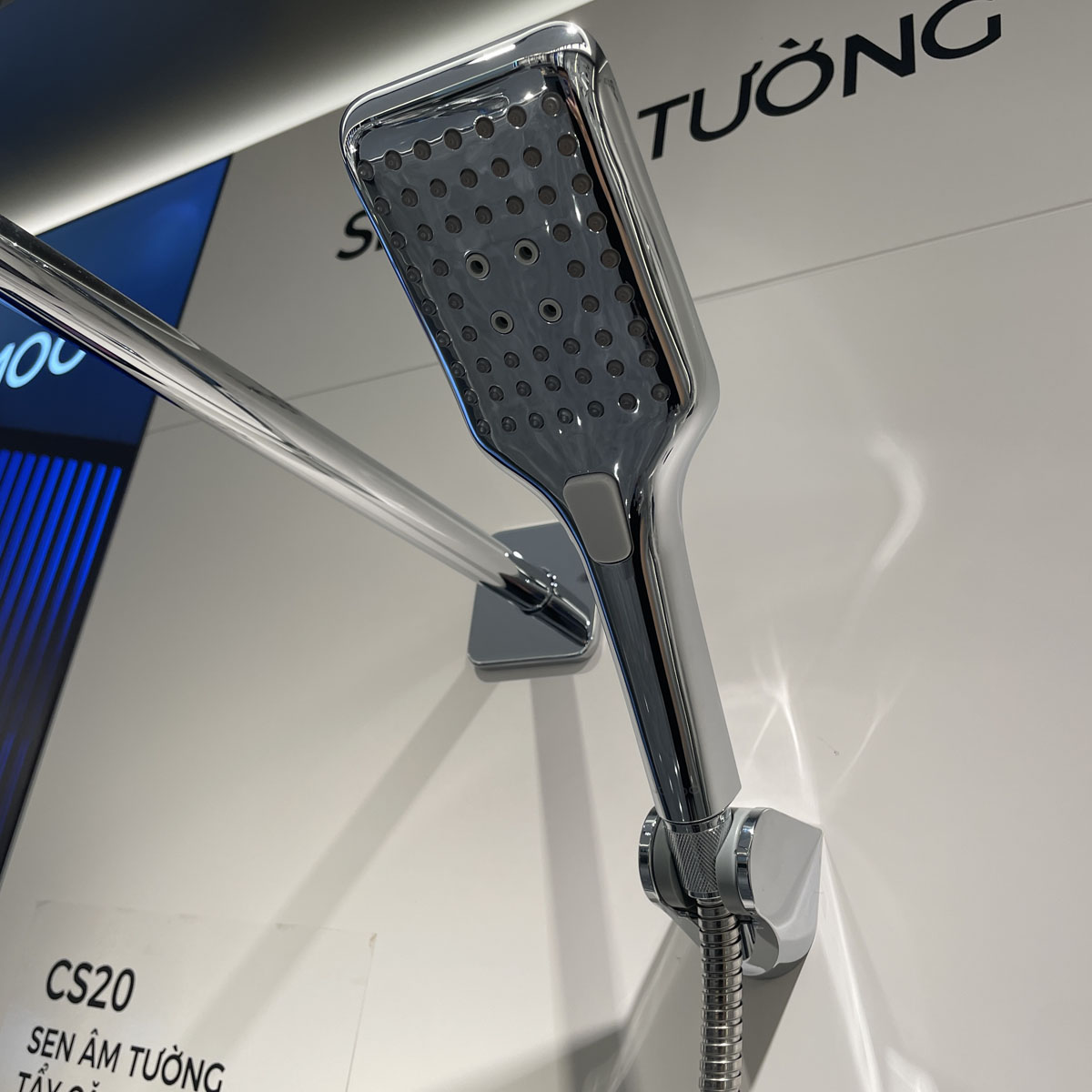 Bộ sen âm tường 2 đường nước có tẩy cặn JOMOO 37309-627