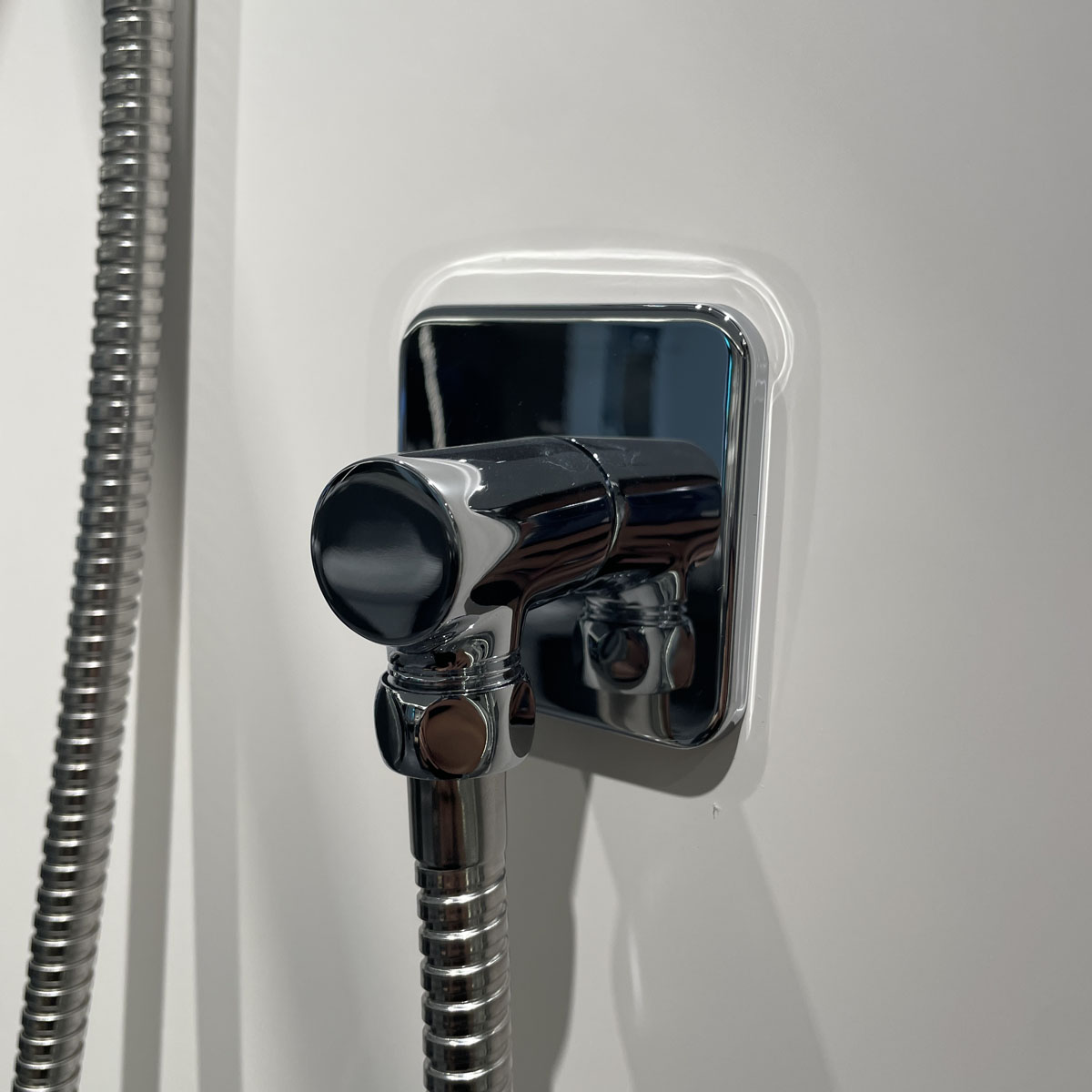 Bộ sen âm tường 2 đường nước có tẩy cặn JOMOO 37309-627