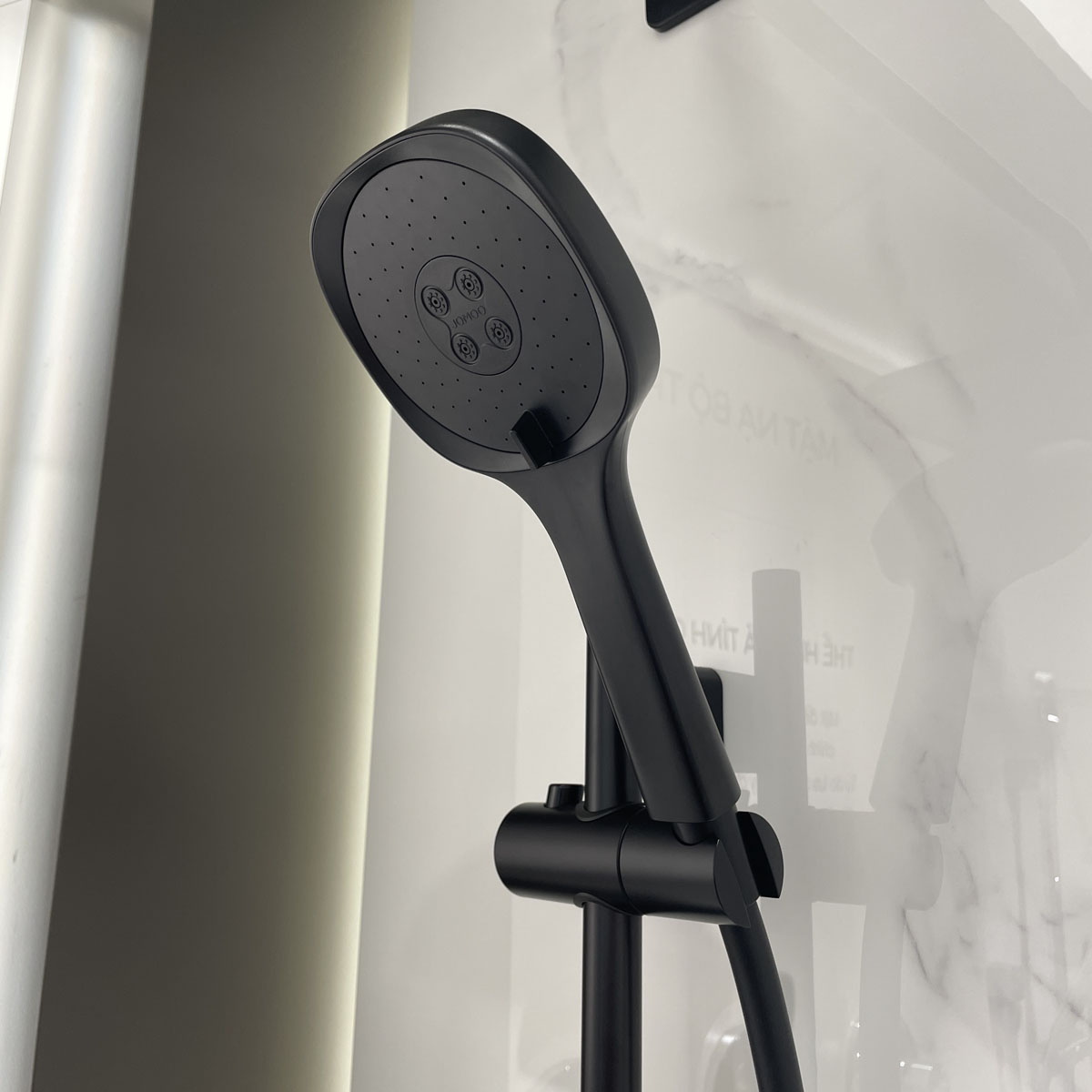 Bộ sen âm tường 2 đường nước có tẩy cặn JOMOO 37311-636