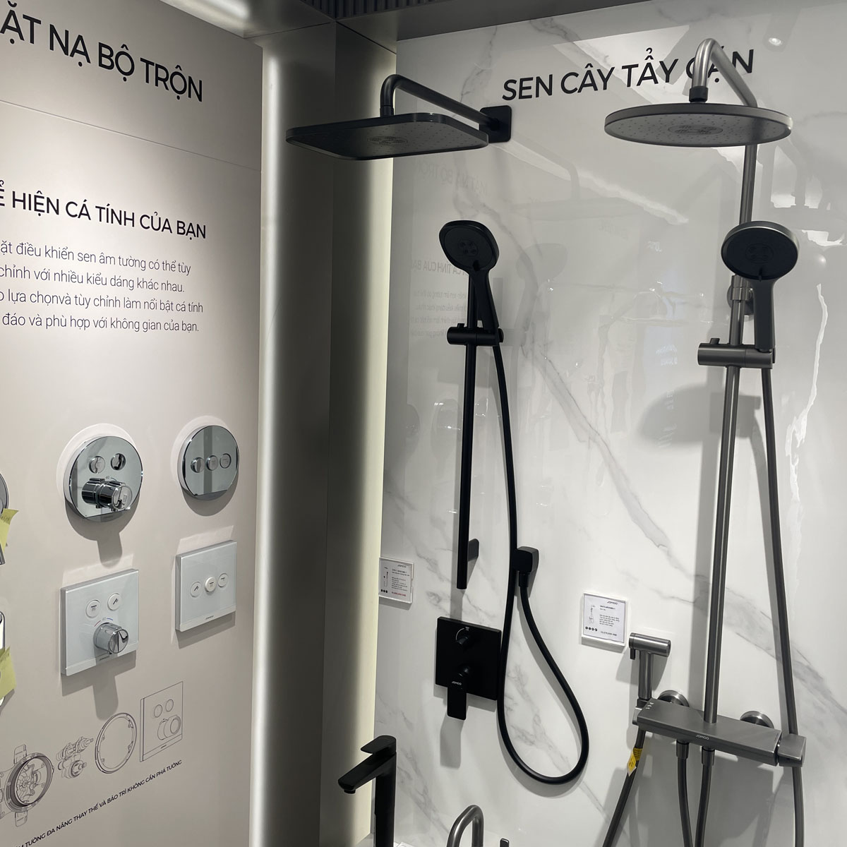 Bộ sen âm tường 2 đường nước có tẩy cặn JOMOO 37311-636