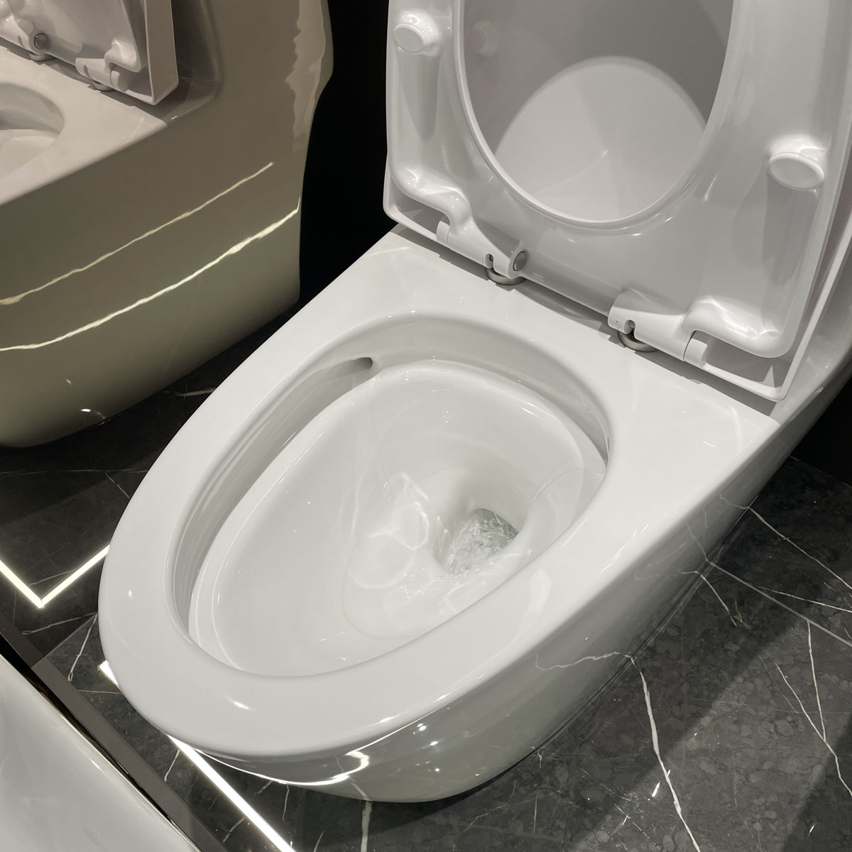 Bồn cầu 1 khối nắp êm JOMOO 11246-2/31KA-I011