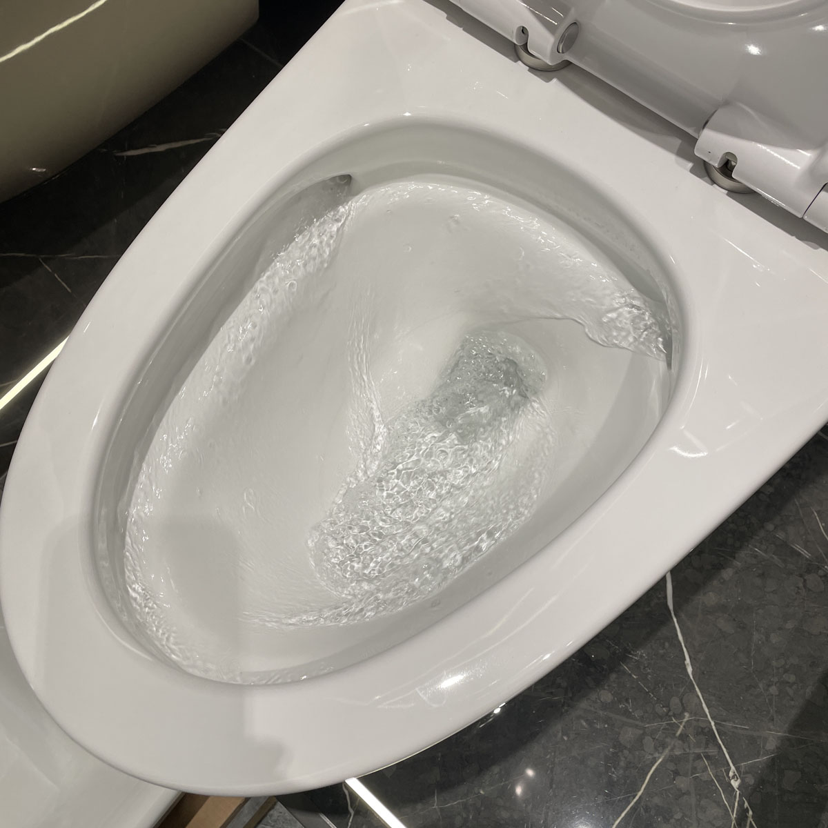 Bồn cầu 1 khối nắp êm JOMOO 11246-2/31KA-I011