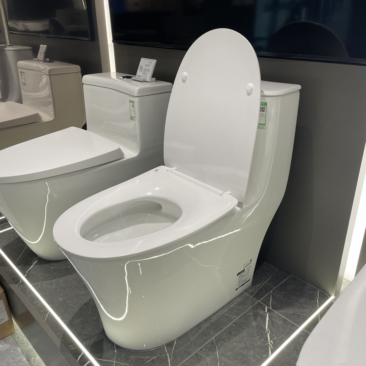 Bồn cầu 1 khối nắp êm JOMOO 11411-2/31KA-I011