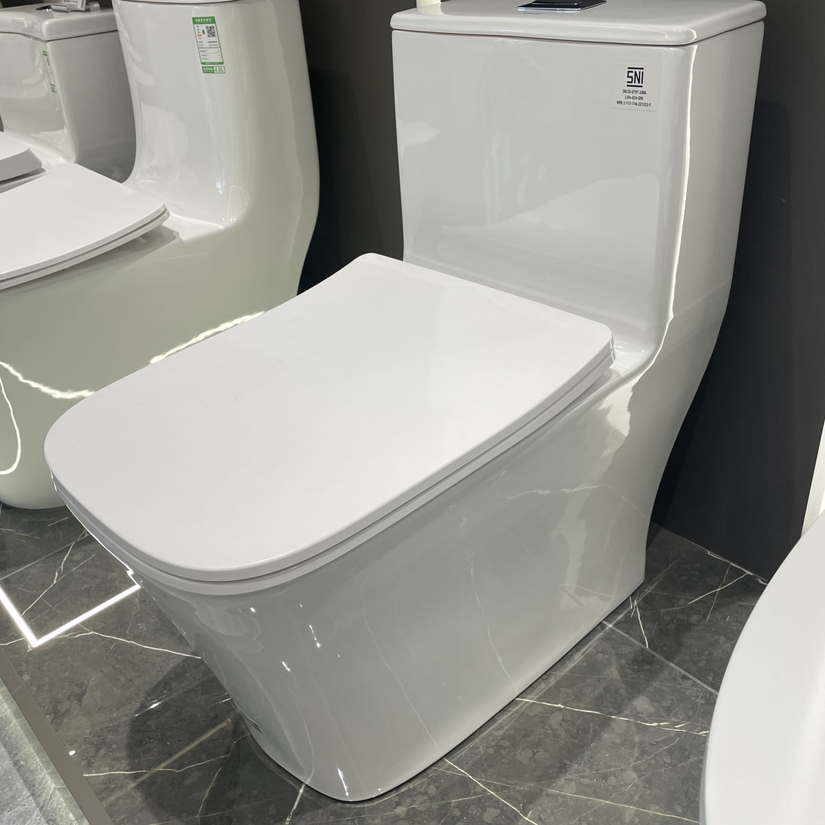 Bồn cầu 1 khối nắp êm JOMOO 11416-2-2/31K-I011