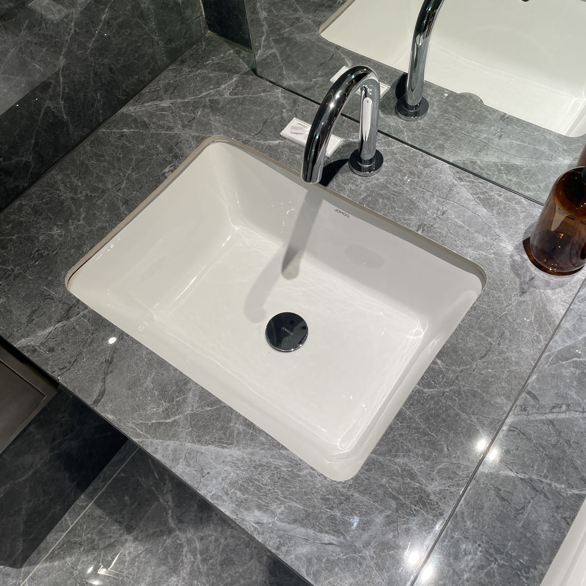 Chậu rửa mặt lavabo âm bàn JOMOO 12683-1/01K-I011