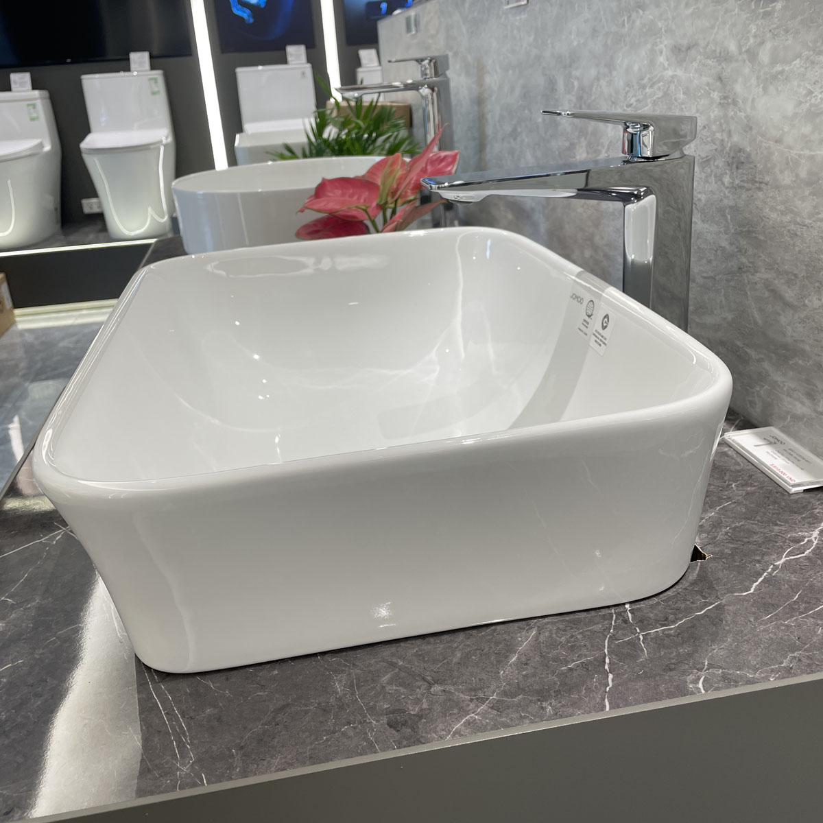 Chậu rửa mặt lavabo đặt bàn JOMOO 12132-1/01Z-I011